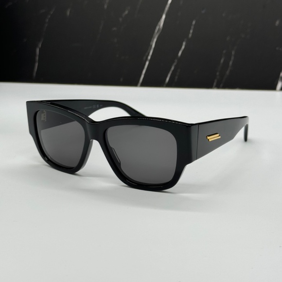 NEW BV1026S 001 BOTTEGA VENETA BLACK UNISEX BOTTEGA VENETA SUNGLASSES main image 9